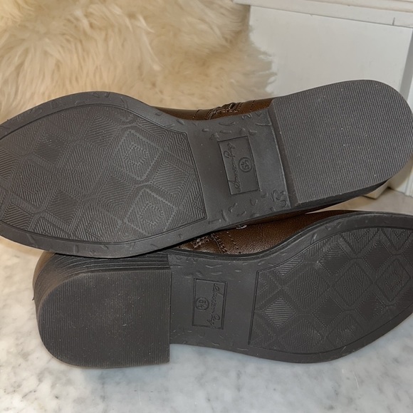 NEW! American Rag Cadee Ankle Booties Brown - Picture 10 of 12